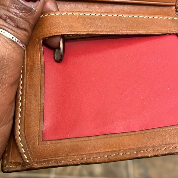 Dooney and Bourke monogrammed wallet - Picture 6 of 7